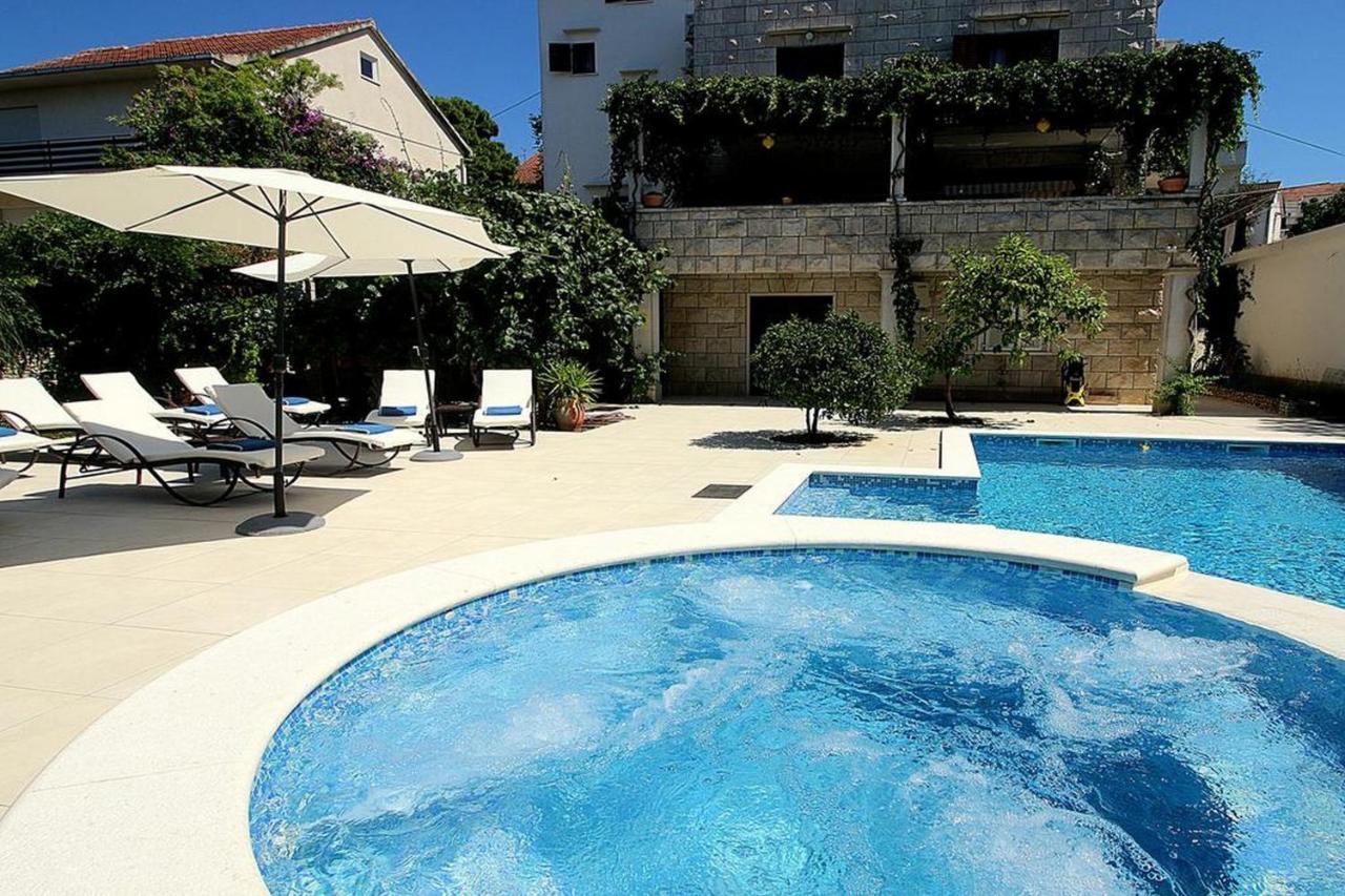 Villa Renipol Adults Only Sutivan Exteriér fotografie