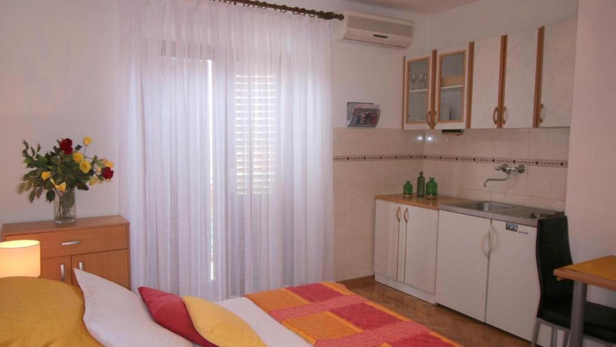 Villa Renipol Adults Only Sutivan Pokoj fotografie