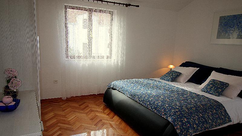 Villa Renipol Adults Only Sutivan Exteriér fotografie