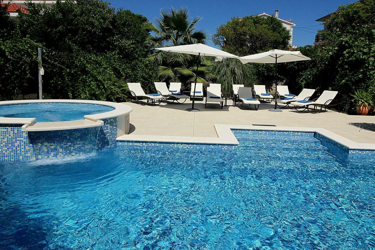 Villa Renipol Adults Only Sutivan Exteriér fotografie